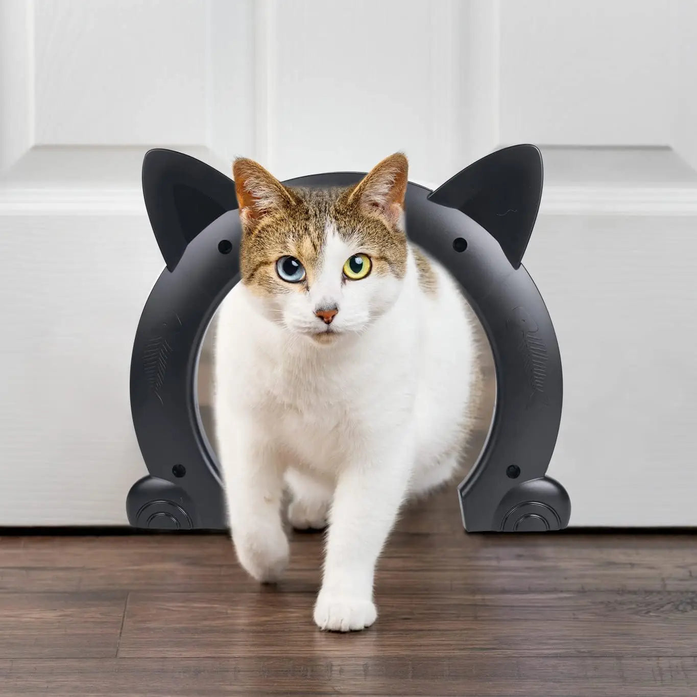 Gattaiola A Forma Di Gatto Bianca